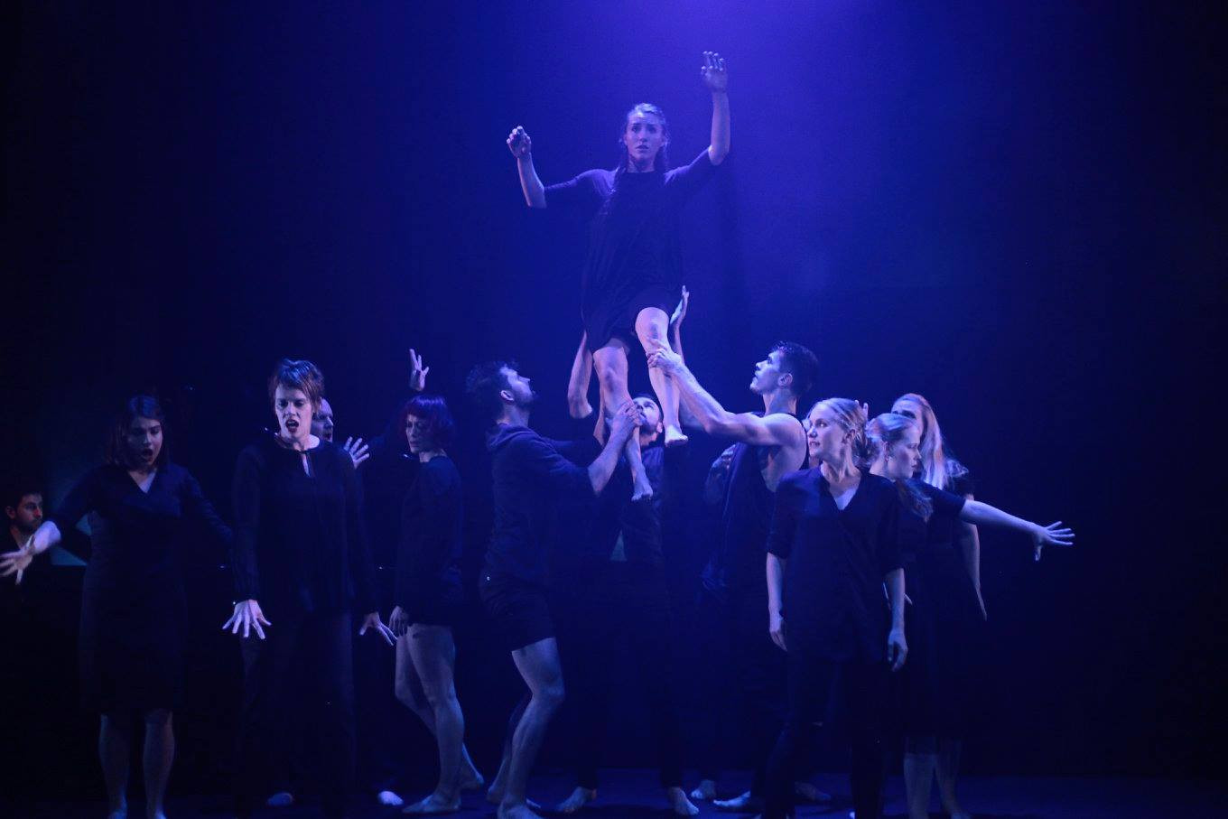 Mozart Airborne / Expressions Dance Company & Opera Queensland