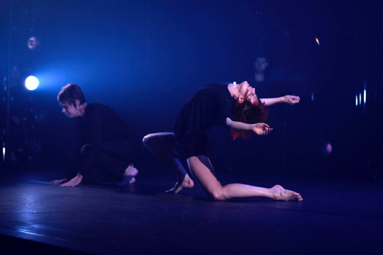 Mozart Airborne / Expressions Dance Company & Opera Queensland
