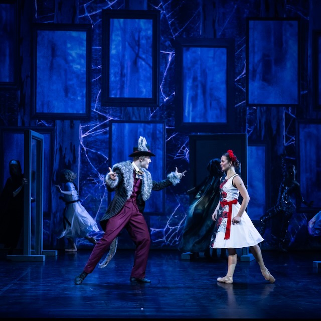 Red Riding Hood and The Wolf / Queensland Ballet