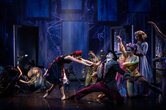 Red Riding Hood and The Wolf / Queensland Ballet